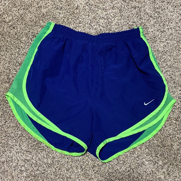 ‼️BUNDLE‼️ Nike Shorts - Picture 4 of 16